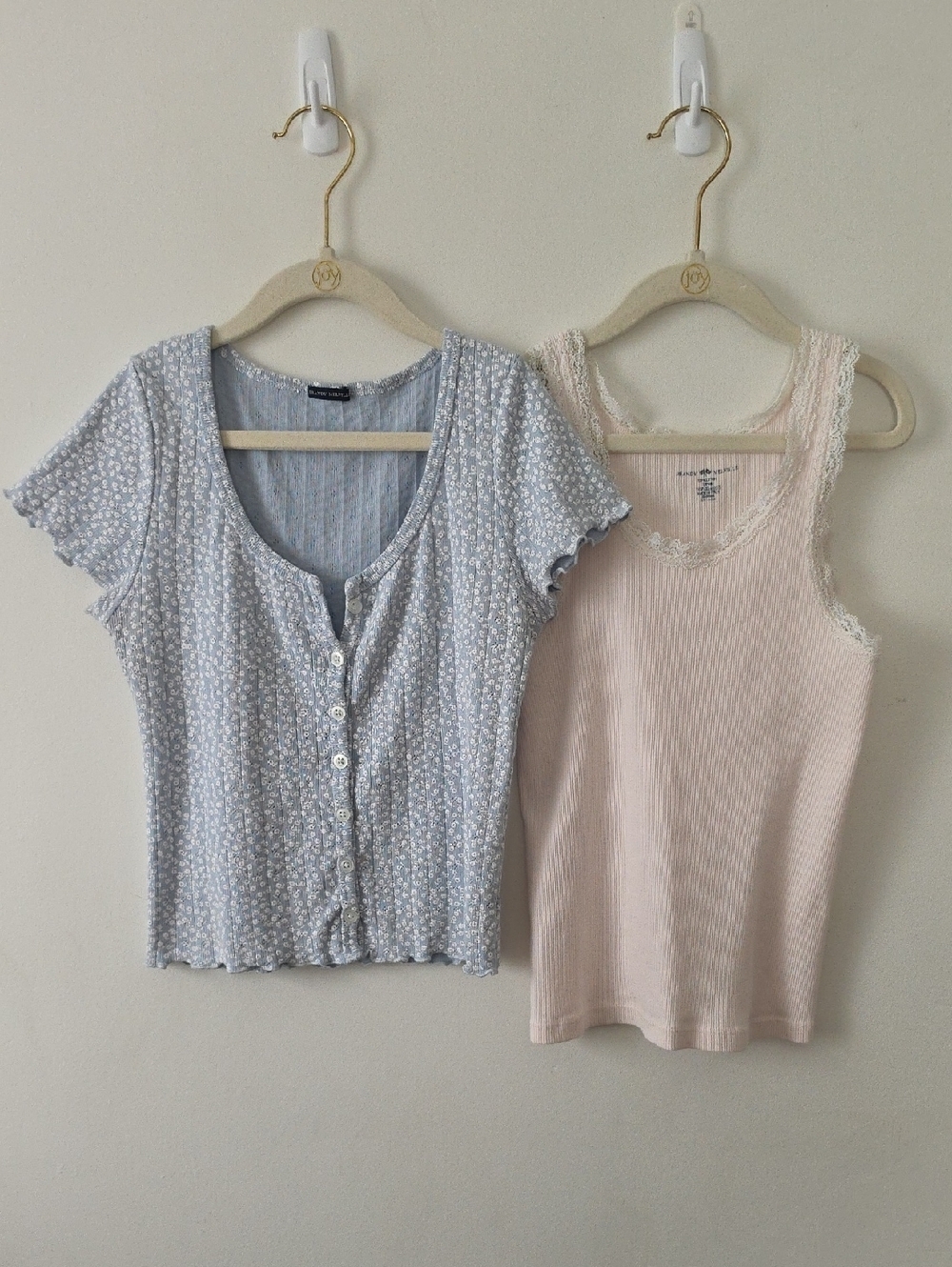 Brandy Melville Floral Tee & Blush Lace-Trim Tank Set Size 2/XS